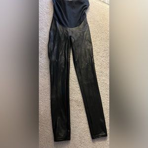 Mama Spanx Faux Leather Leggings size maternity size medium.